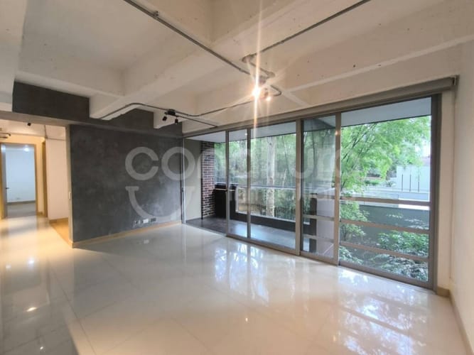 Apartamento de 3 alcobas en arriendo en Santa Fe, Medellín, 99 m² · foto 2 de 23