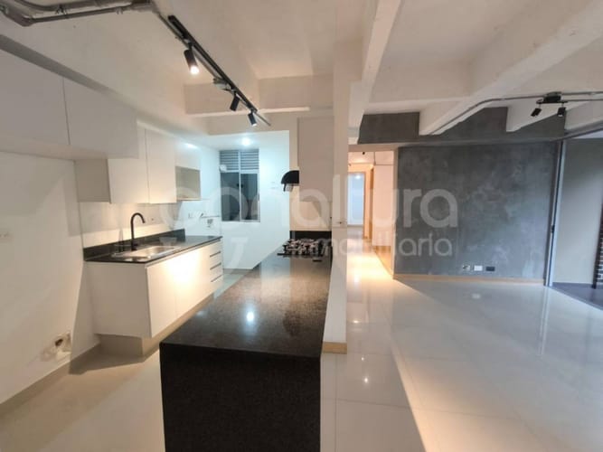 Apartamento de 3 alcobas en arriendo en Santa Fe, Medellín, 99 m² · foto 3 de 23