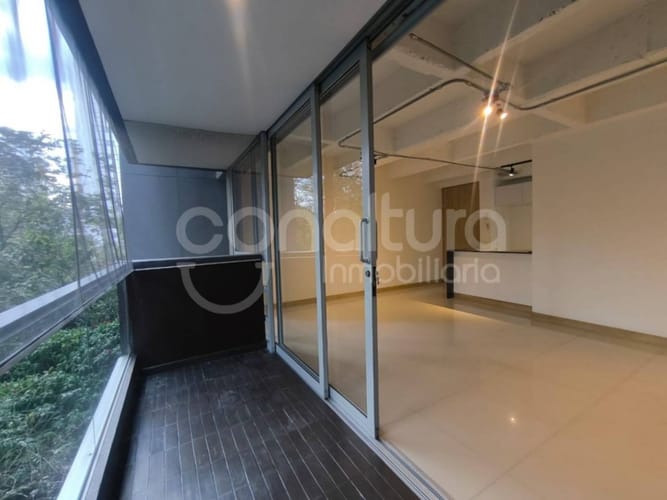 Apartamento de 3 alcobas en arriendo en Santa Fe, Medellín, 99 m² · foto 8 de 23