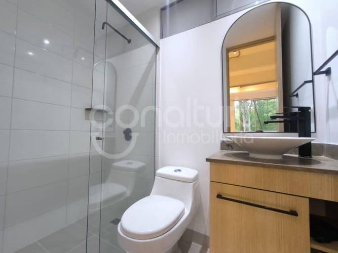Apartamento de 3 alcobas en arriendo en Santa Fe, Medellín, 99 m² · foto 18 de 23