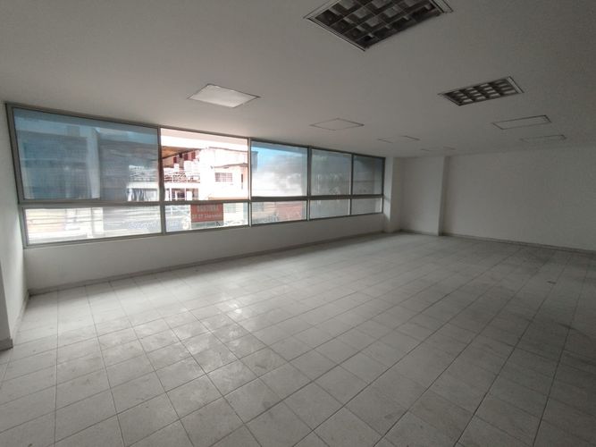 Local en arriendo en Centro, Bello, 247 m² · foto 2 de 20