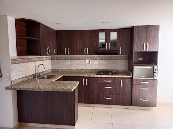 Apartamento de 3 alcobas en venta en San Antonio, Guarne, 110 m² · foto 2 de 24