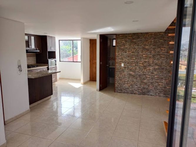Apartamento de 3 alcobas en venta en San Antonio, Guarne, 110 m² · foto 3 de 24