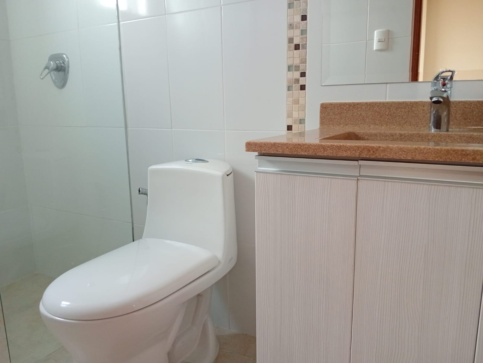 Apartamento en arriendo en Laureles, Medellín · foto 16 de 19