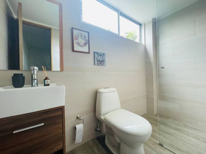 Casa de 6 alcobas en venta en El Porvenir, Rionegro, 430 m² · foto 10 de 24