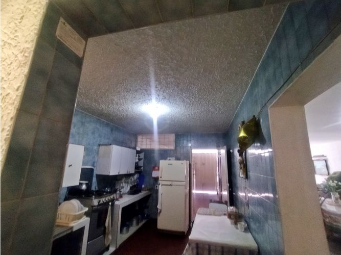 Casa de 7 alcobas en venta en San Francisco, Bucaramanga, 224 m² · foto 10 de 24