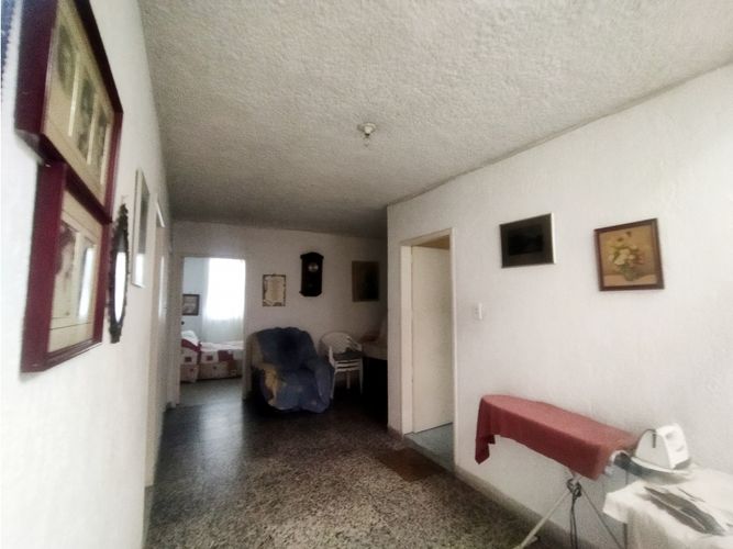 Casa de 7 alcobas en venta en San Francisco, Bucaramanga, 224 m² · foto 20 de 24