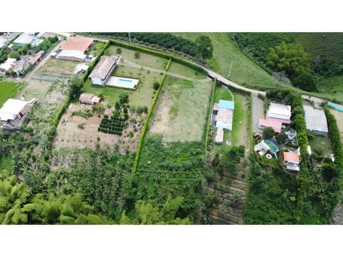 Lote en venta en Morelia, Pereira, 3740 m² · foto 2 de 16