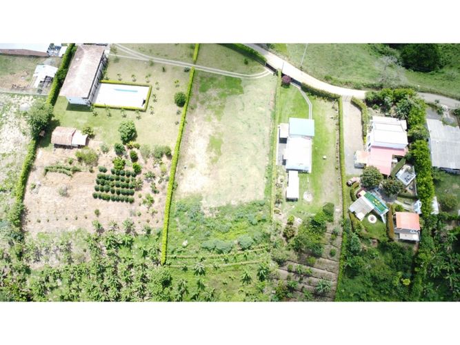 Lote en venta en Morelia, Pereira, 3740 m² · foto 3 de 16