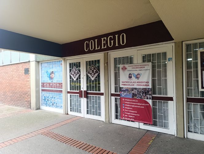 Apartamento de 4 alcobas en venta en Colseguros, Bogotá, 113 m² · foto 5 de 22