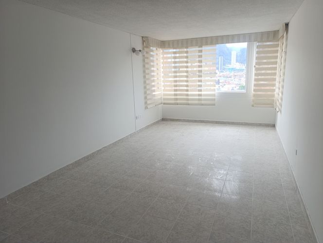 Apartamento de 4 alcobas en venta en Colseguros, Bogotá, 113 m² · foto 7 de 22