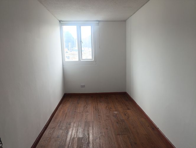 Apartamento de 4 alcobas en venta en Colseguros, Bogotá, 113 m² · foto 11 de 22