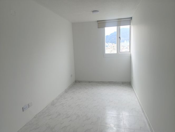 Apartamento de 4 alcobas en venta en Colseguros, Bogotá, 113 m² · foto 17 de 22