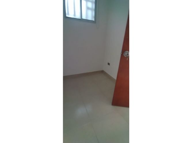 Apartamento de 3 alcobas en venta en Hsd. San Antonio De Carrizal, Girón, 60 m² · foto 7 de 18