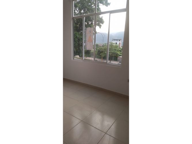 Apartamento de 3 alcobas en venta en Hsd. San Antonio De Carrizal, Girón, 60 m² · foto 9 de 18