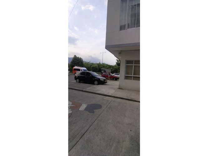Apartamento de 3 alcobas en venta en Hsd. San Antonio De Carrizal, Girón, 60 m² · foto 10 de 18