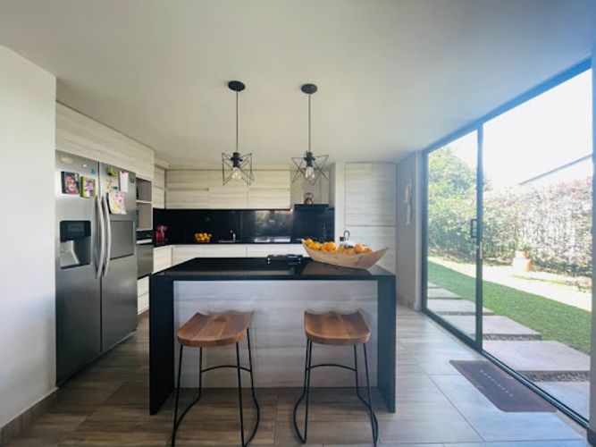 Casa de 3 alcobas en venta en El Porvenir, Rionegro, 300 m² · foto 10 de 24