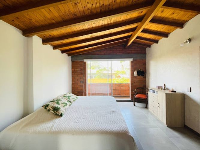 Casa de 3 alcobas en venta en El Porvenir, Rionegro, 300 m² · foto 17 de 24
