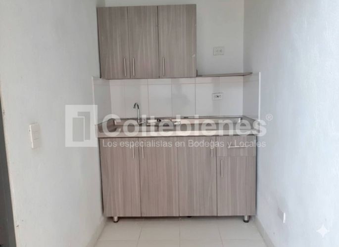 Bodega en arriendo en La Aldea, La Estrella, 736 m² · foto 3 de 7