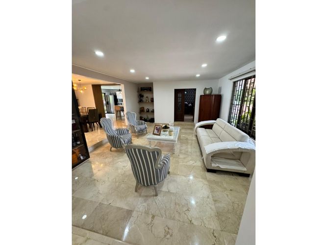 Casa de 4 alcobas en venta en Pance, Cali, 400 m² · foto 4 de 24