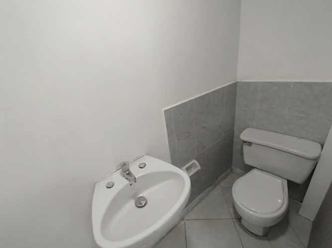 Local en arriendo en La Candelaria, Medellín, 43 m² · foto 7 de 12