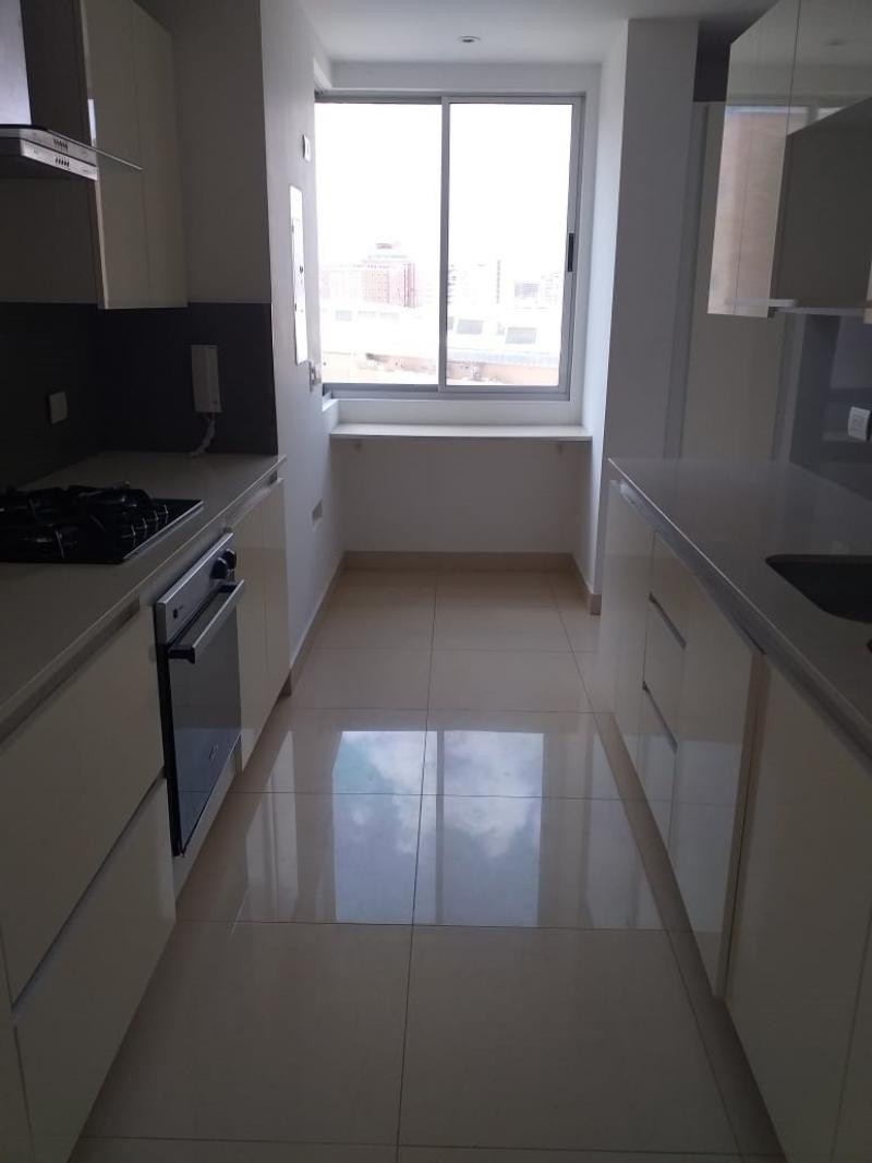 Apartamento en arriendo en Altos Del Limon, Barranquilla · foto 9 de 24