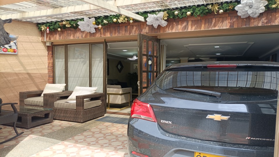 Casa en venta en Engativá, Bogotá · foto 4 de 24