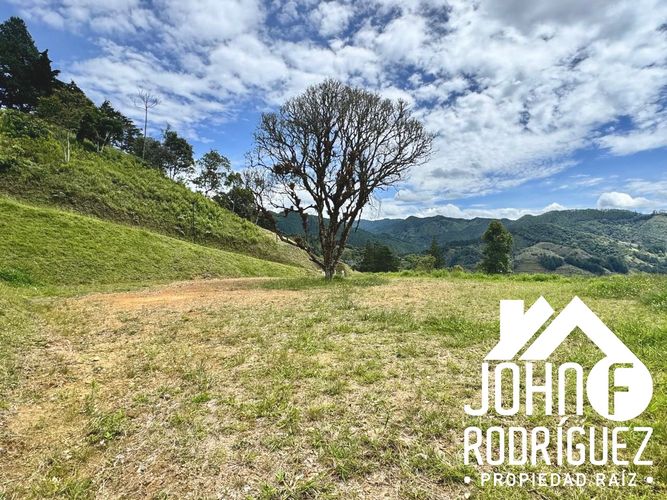 Lote en venta en El Carmen, El Retiro, 1574 m² · foto 4 de 10