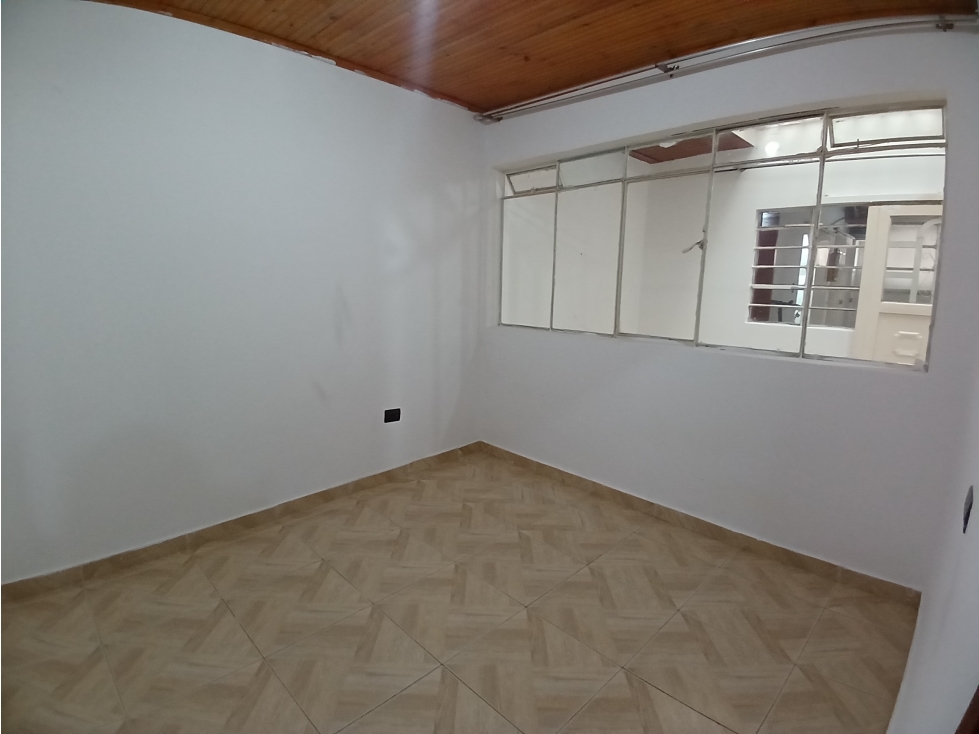 Casa en venta en Quinta Ramos, Bogotá · foto 5 de 15