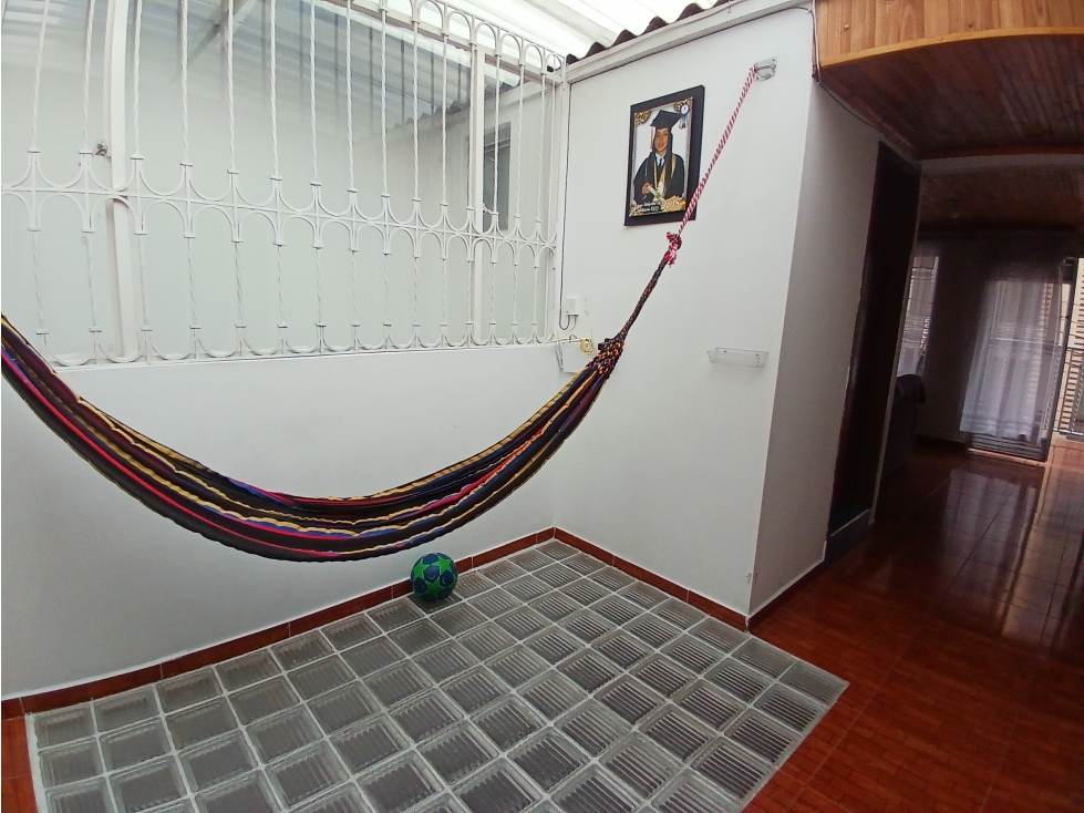 Casa en venta en Quinta Ramos, Bogotá · foto 13 de 15