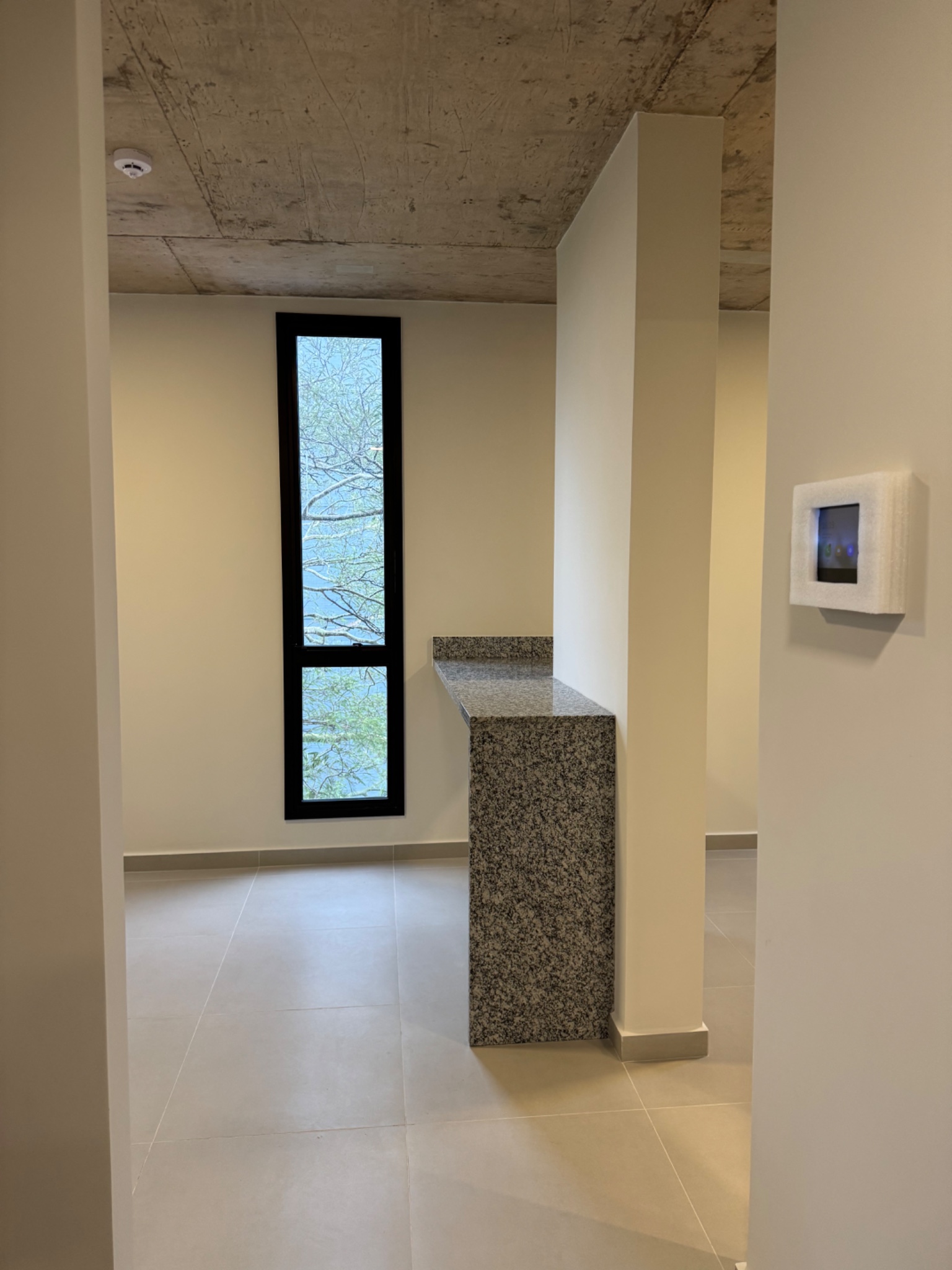 Alquilo Exclusivo Monoambiente en Insignia 6 Luque: ¡Tu Espacio Ideal te Espera! — foto 3