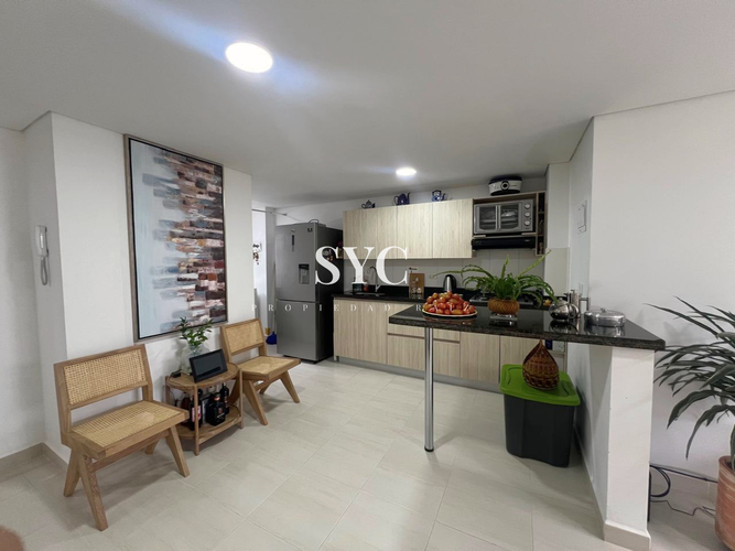 Apartamento de 3 alcobas en venta en El Carmen De Viboral, El Carmen de Viboral, 72 m² · foto 2 de 11