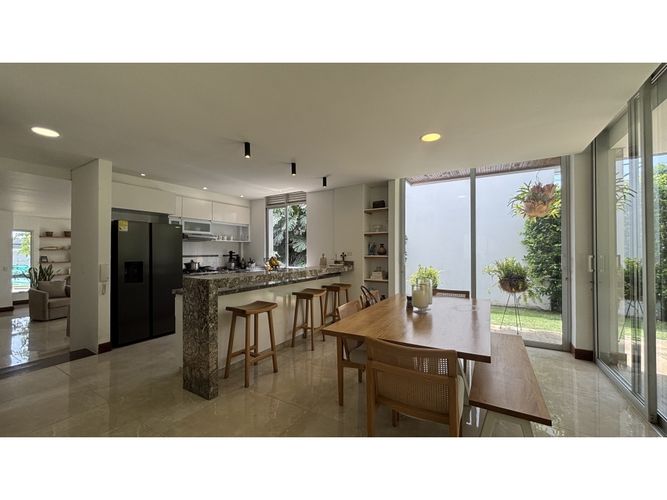 Casa de 4 alcobas en venta en Pance, Cali, 250 m² · foto 3 de 24