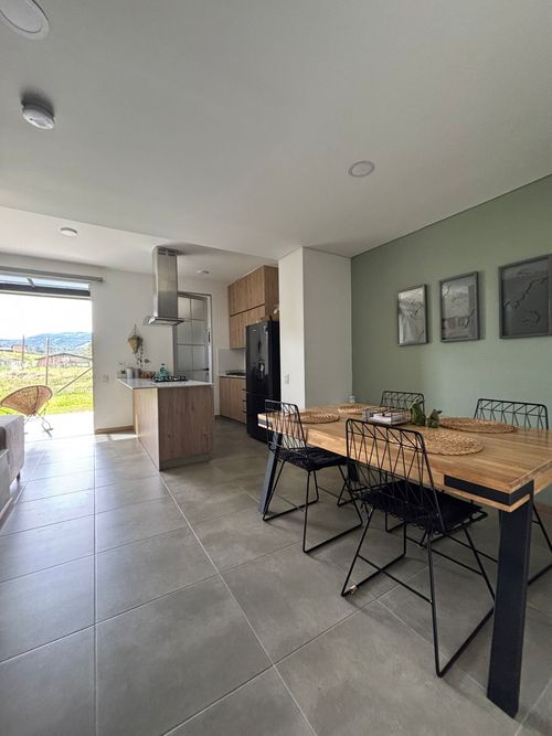 Casa de 3 alcobas en venta en Lomitas, La Ceja, 170 m² · foto 3 de 18