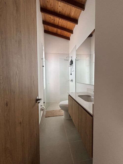 Casa de 3 alcobas en venta en Lomitas, La Ceja, 170 m² · foto 12 de 18