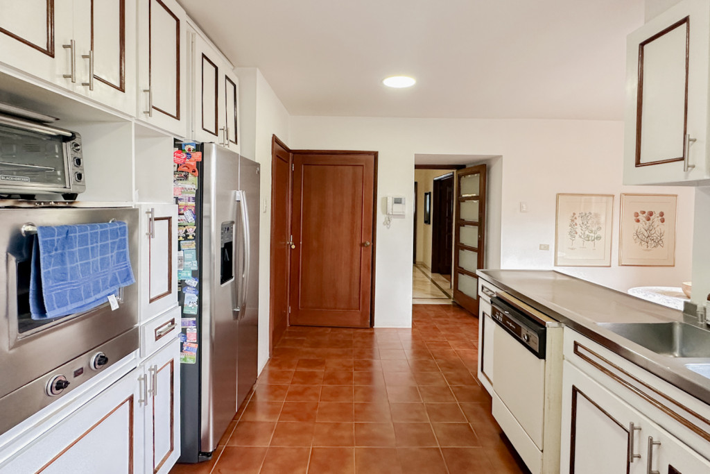Apartamento en venta en Los Rosales, Bogotá · foto 9 de 20