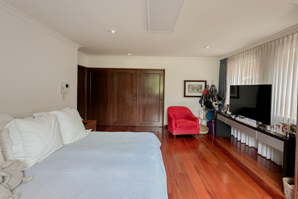 Apartamento en venta en Los Rosales, Bogotá · foto 13 de 20