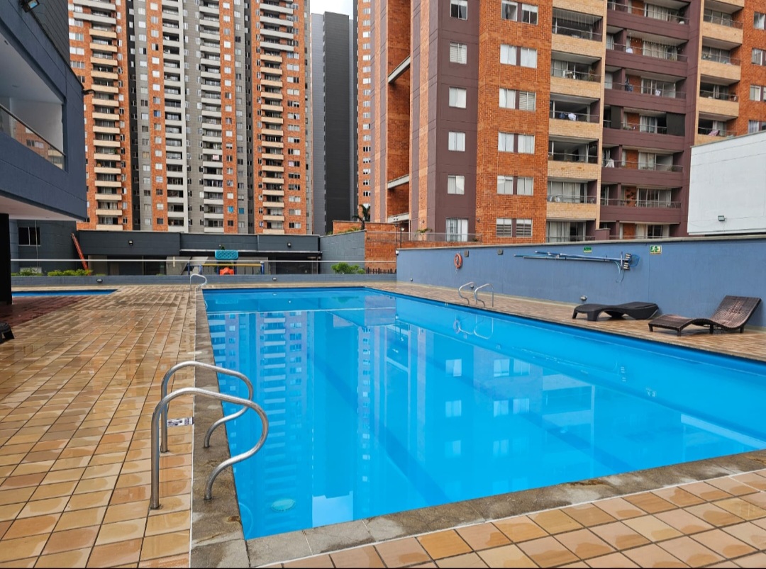 Apartamento en venta en Los Colores, Medellín · foto 15 de 17