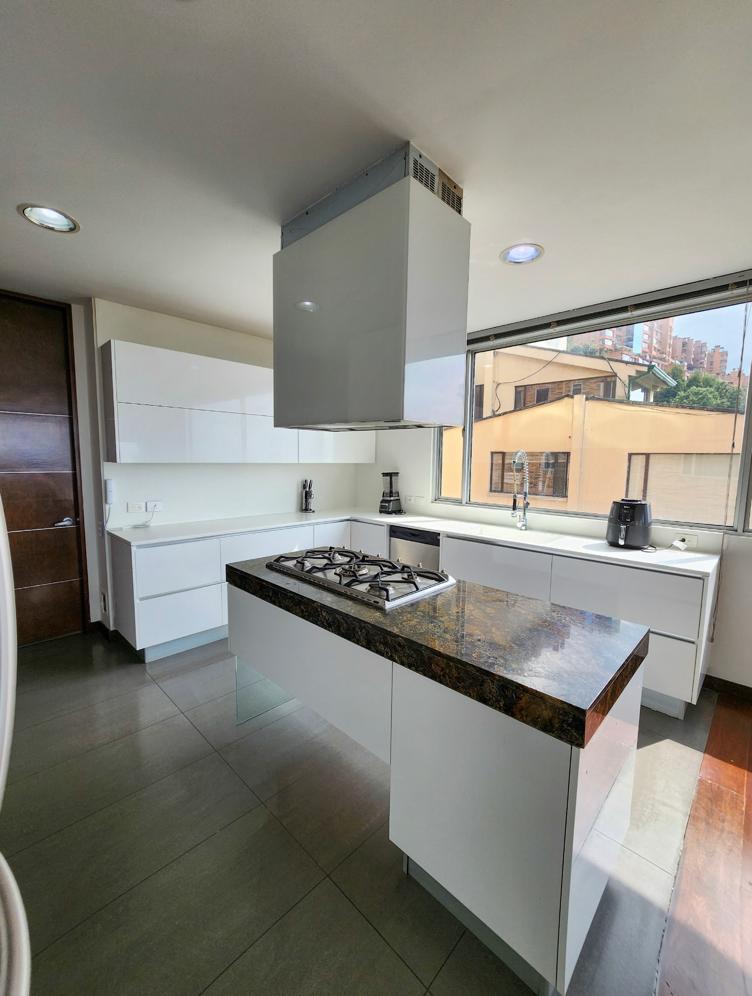 Apartamento en venta en Chicó Alto, Bogotá · foto 9 de 24