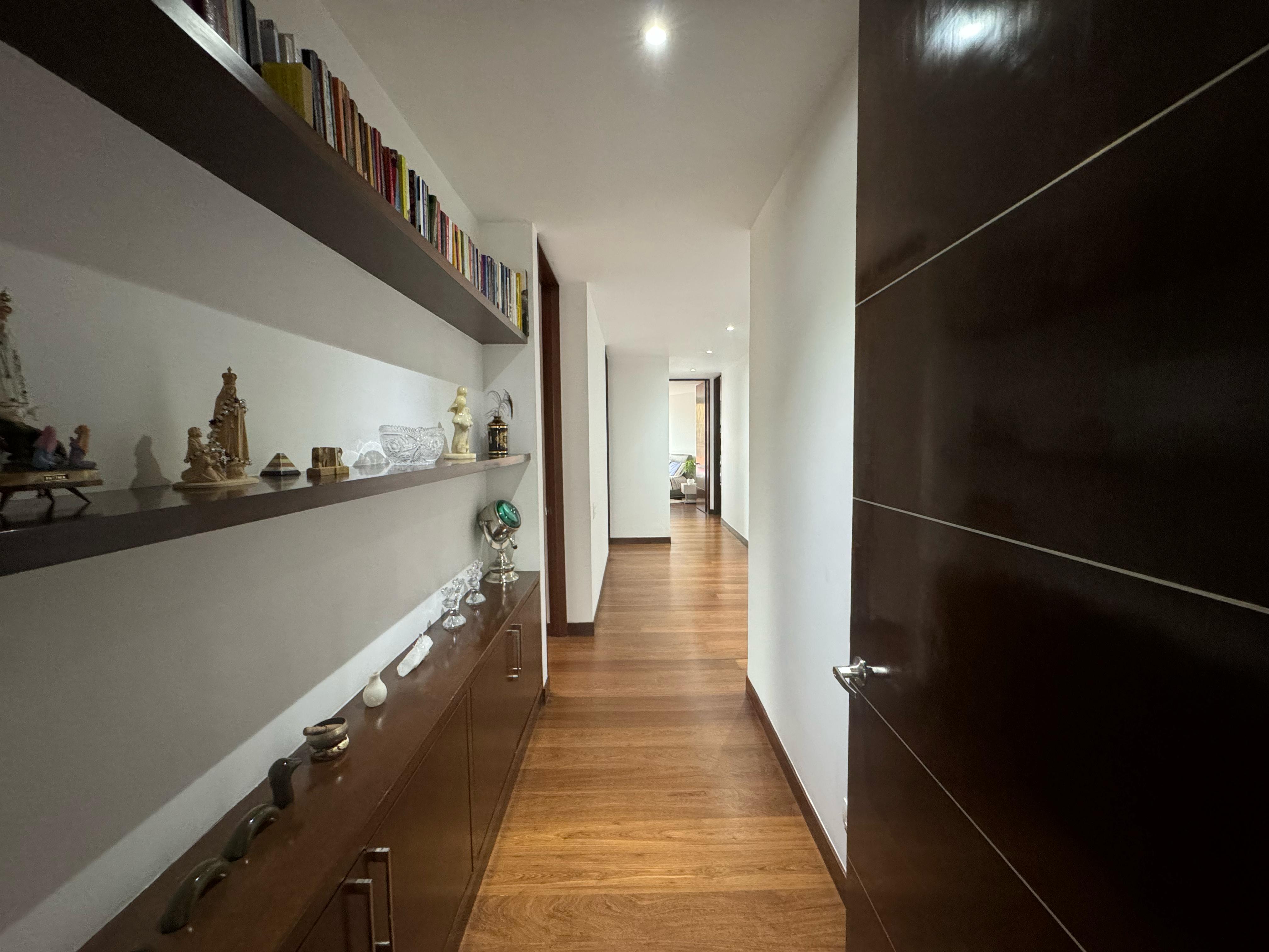 Apartamento en venta en Chicó Alto, Bogotá · foto 13 de 24