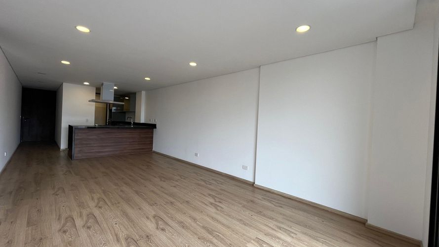 Apartamento de 2 alcobas en venta en Los Cedritos, Bogotá, 82 m² · foto 4 de 24