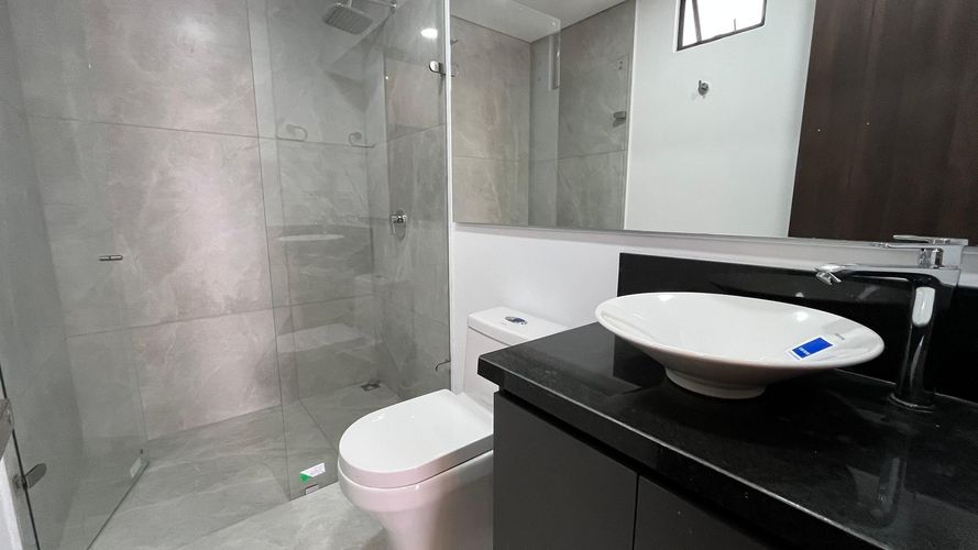 Apartamento de 2 alcobas en venta en Los Cedritos, Bogotá, 82 m² · foto 10 de 24
