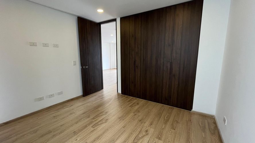 Apartamento de 2 alcobas en venta en Los Cedritos, Bogotá, 82 m² · foto 13 de 24