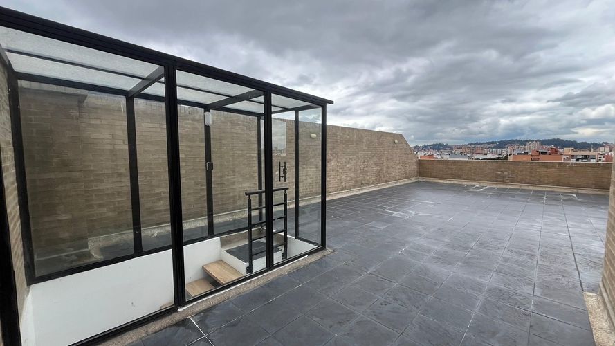 Apartamento de 2 alcobas en venta en Los Cedritos, Bogotá, 82 m² · foto 16 de 24