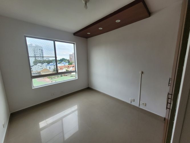 Apartamento de 3 alcobas en venta en Ciudad Jardin, Cali, 107 m² · foto 11 de 18