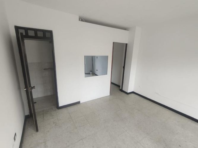 Local en arriendo en Guayaquil, Cali, 23 m² · foto 8 de 10