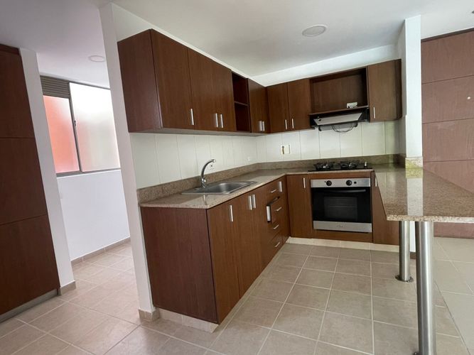 Apartamento de 3 alcobas en arriendo en Zuñiga, Envigado, 129 m² · foto 3 de 18