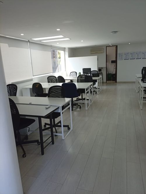 Oficina en arriendo en Los Balsos, Medellín, 80 m² · foto 2 de 7