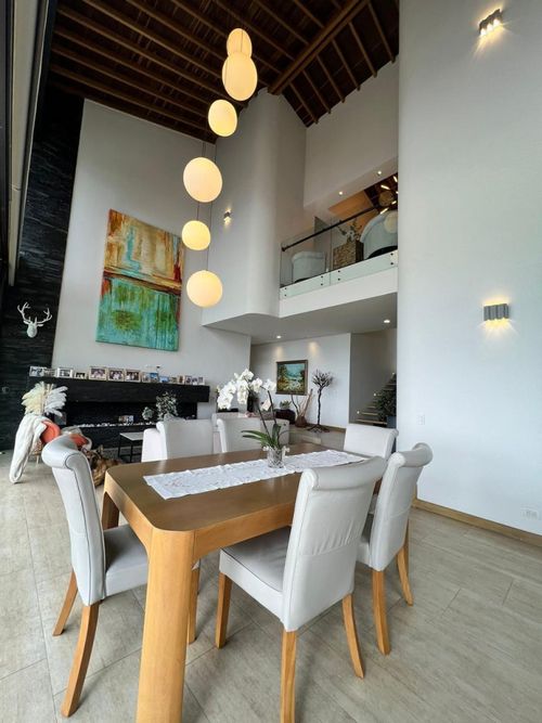 Casa de 4 alcobas en venta en La Tablaza, La Estrella, 450 m² · foto 6 de 24