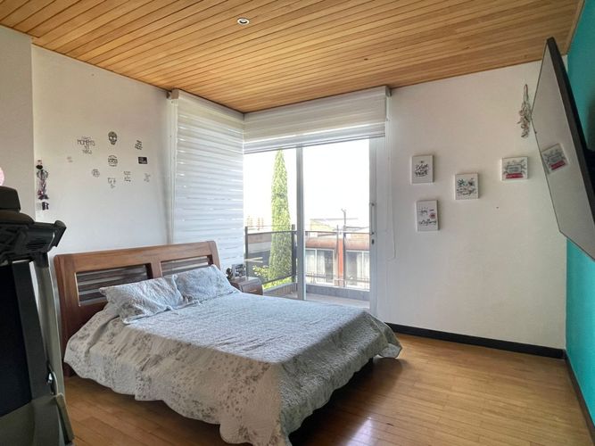 Casa de 4 alcobas en venta en Zuñiga, Envigado, 396 m² · foto 12 de 15